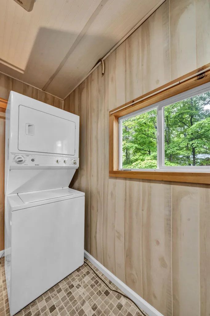 401 Turkey Ridge Road Wellington KY 40387