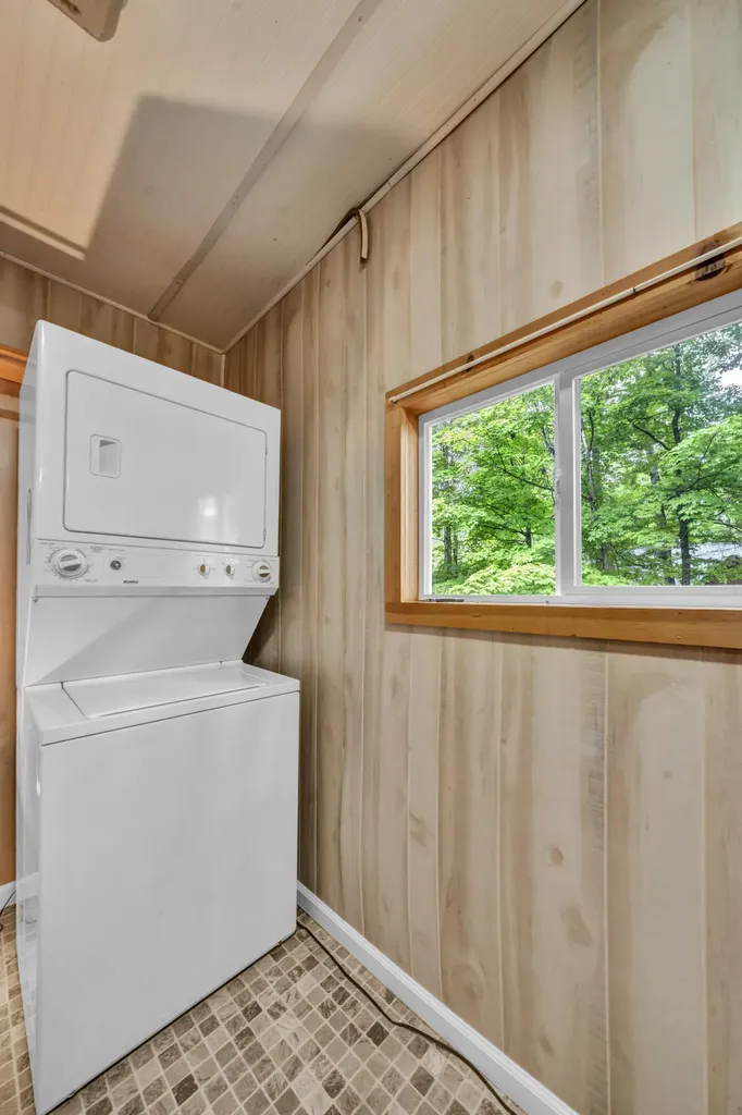 401 Turkey Ridge Road Wellington KY 40387