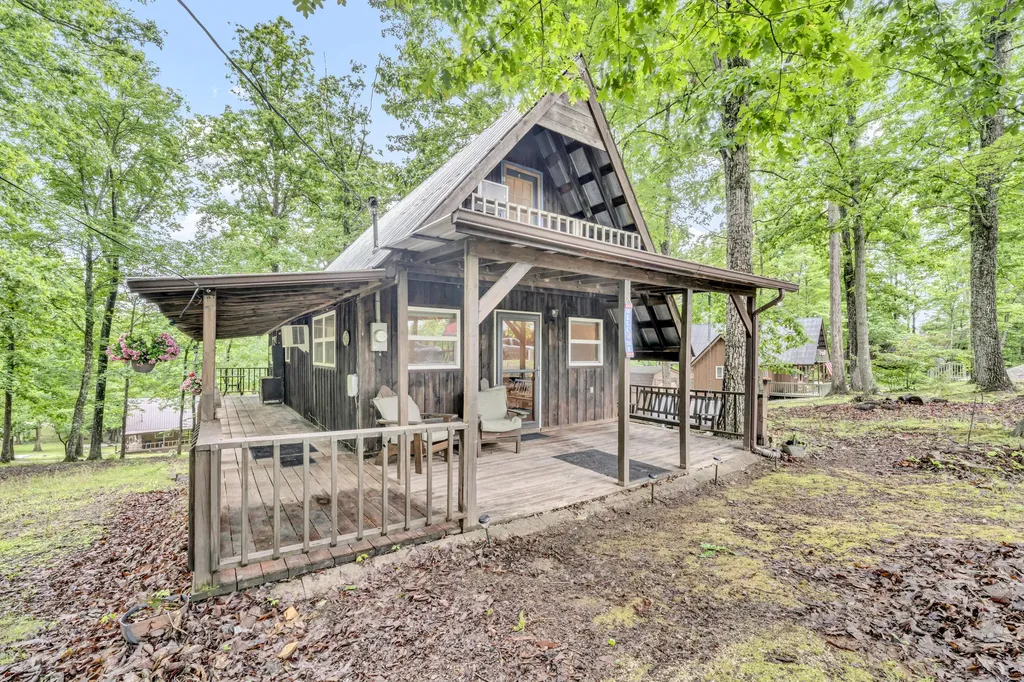 401 Turkey Ridge Road Wellington KY 40387