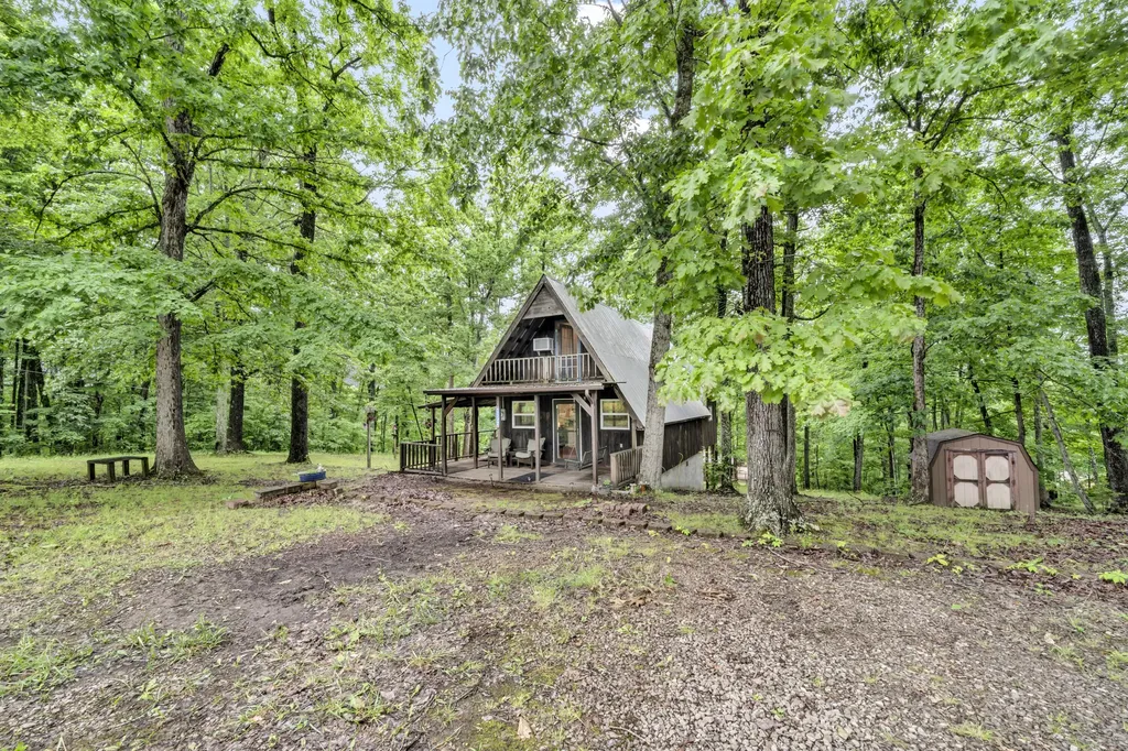 401 Turkey Ridge Road Wellington KY 40387