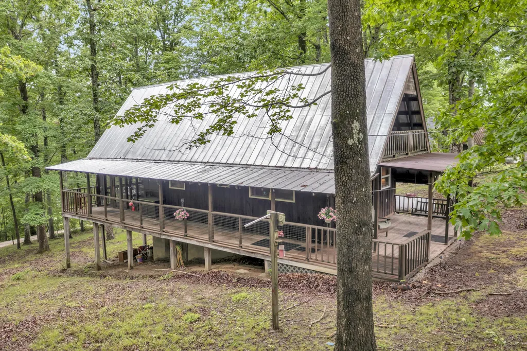 401 Turkey Ridge Road Wellington KY 40387