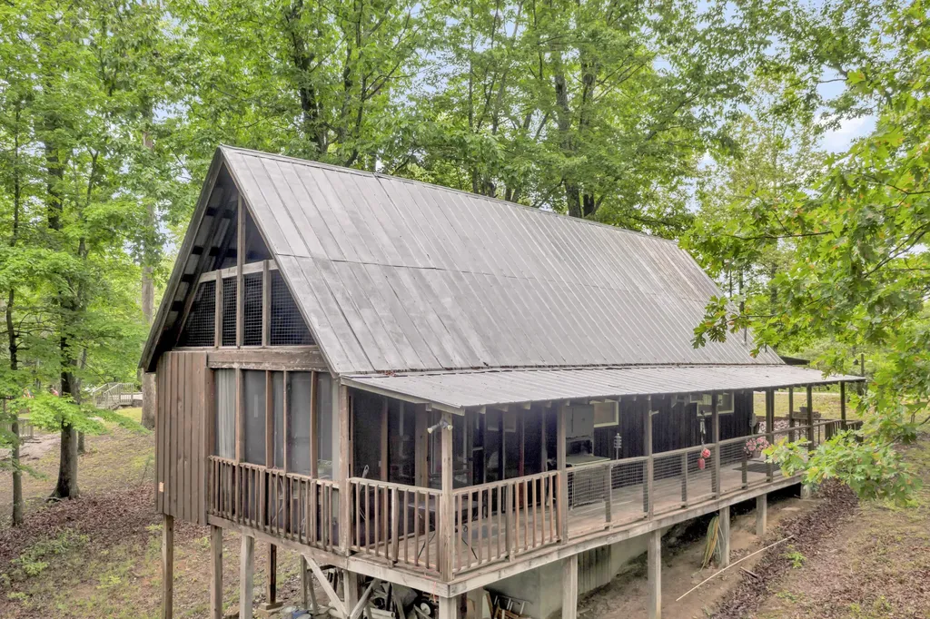 401 Turkey Ridge Road Wellington KY 40387