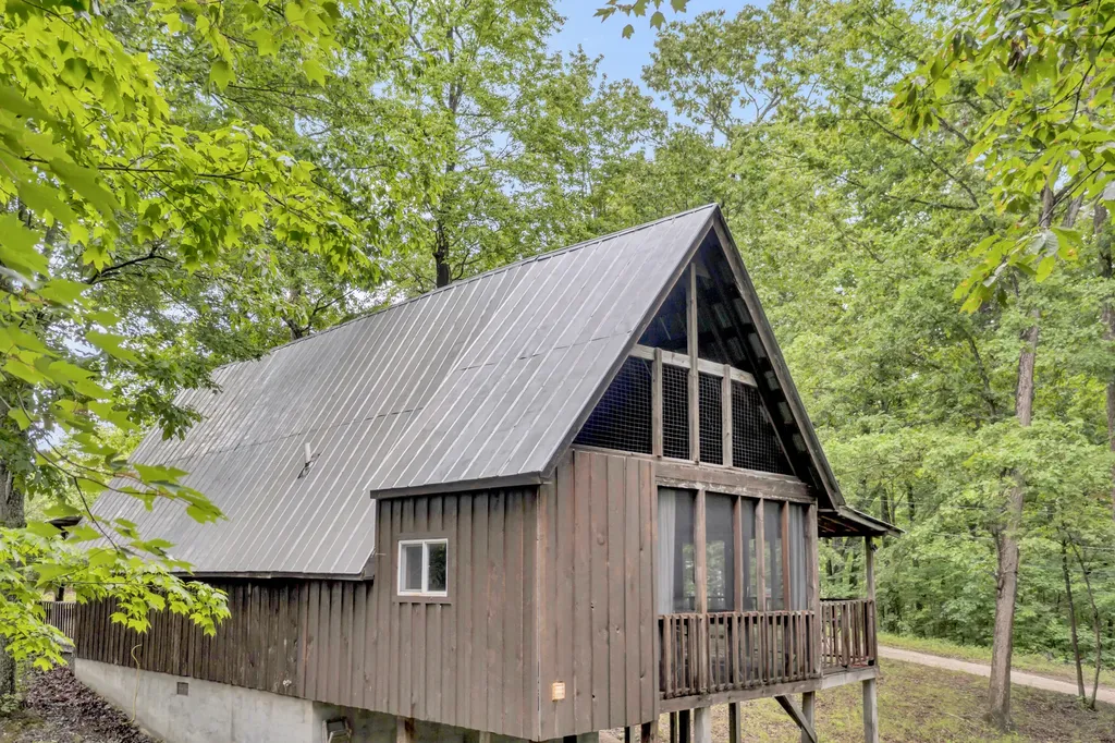 401 Turkey Ridge Road Wellington KY 40387