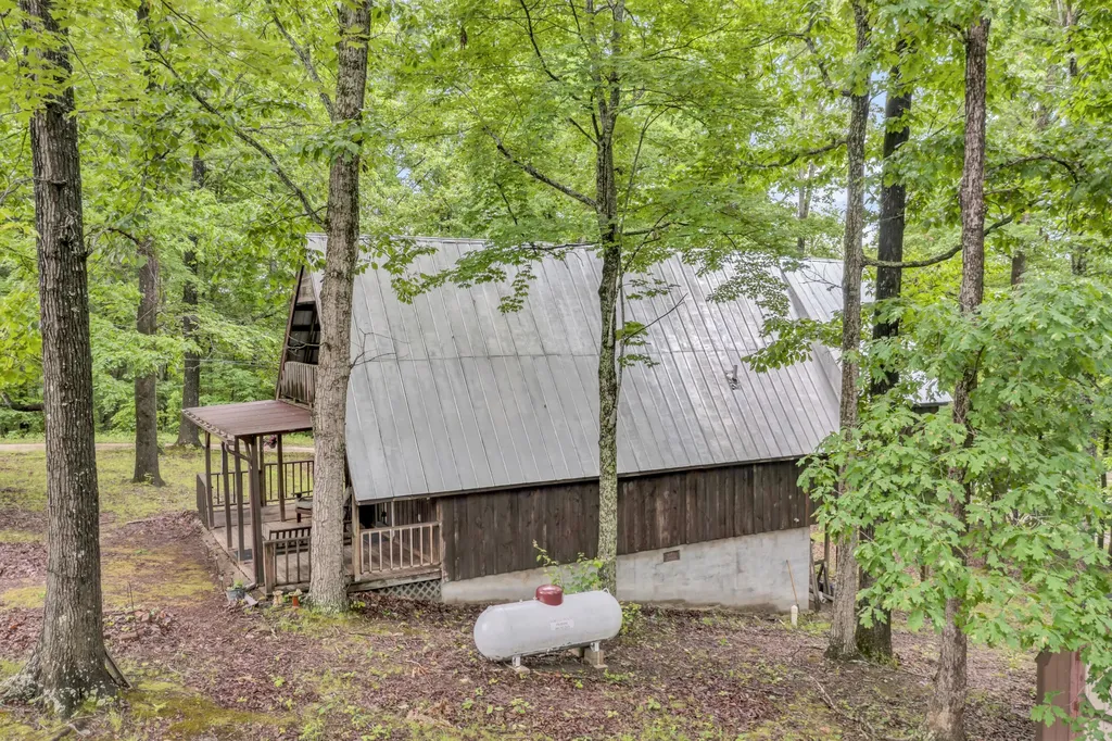 401 Turkey Ridge Road Wellington KY 40387