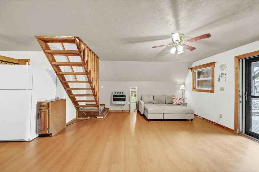 401 Turkey Ridge Road Wellington KY 40387