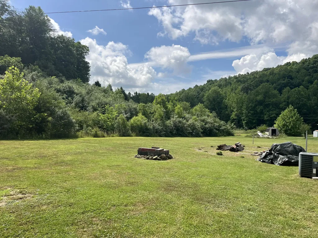 75 Taylor Meadows Road Williamsburg KY 40769