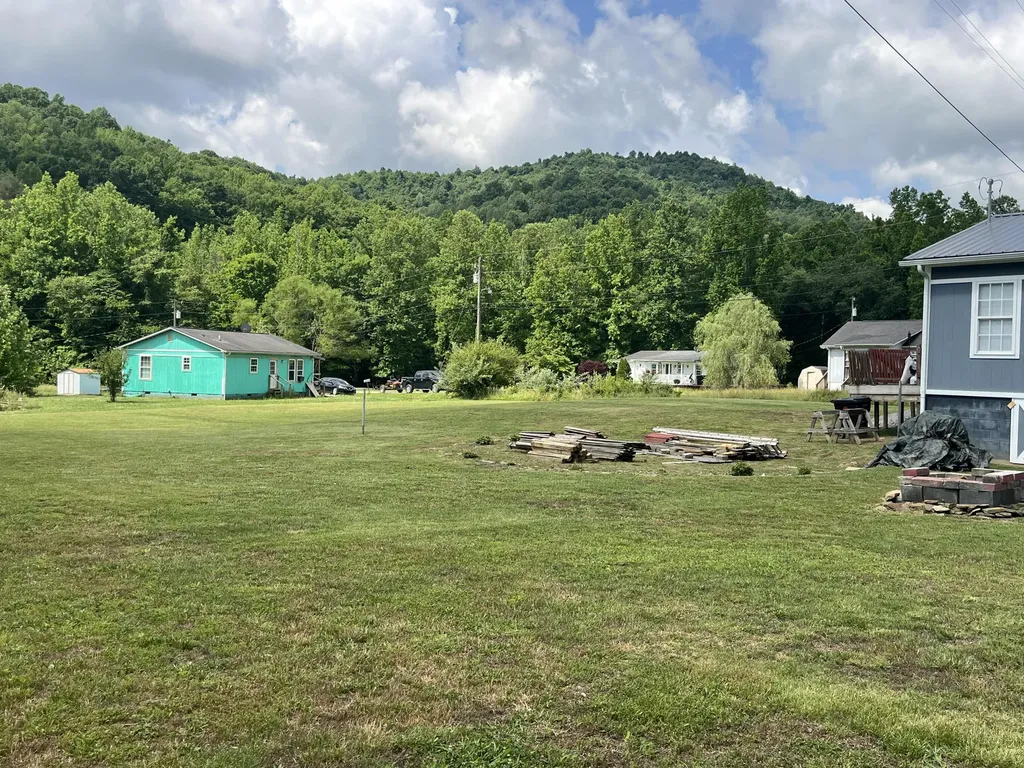 75 Taylor Meadows Road Williamsburg KY 40769