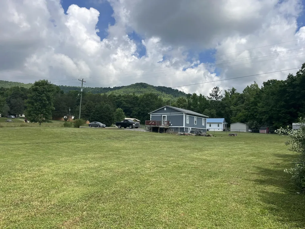 75 Taylor Meadows Road Williamsburg KY 40769