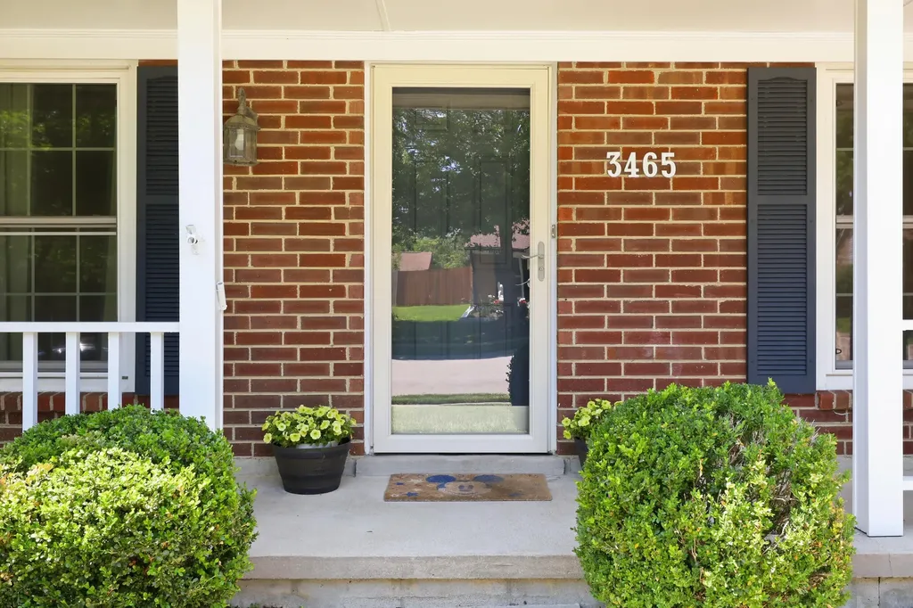 3465 Colonnade Drive Lexington KY 40515
