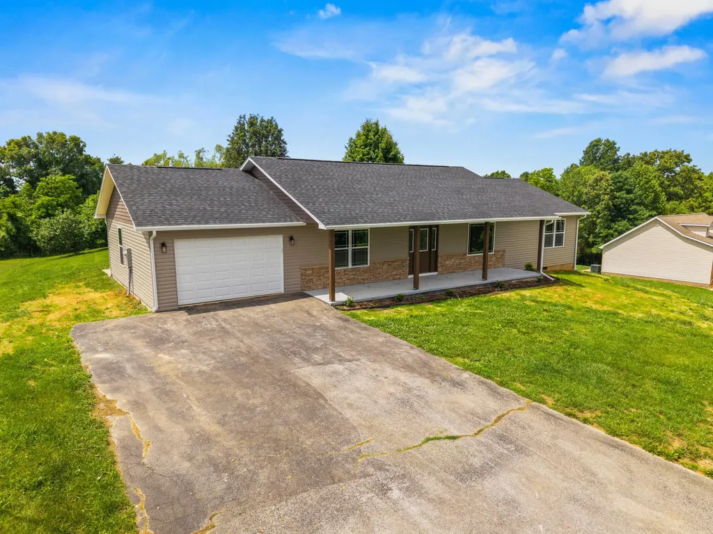 140 Deluca Drive Science Hill KY 42553