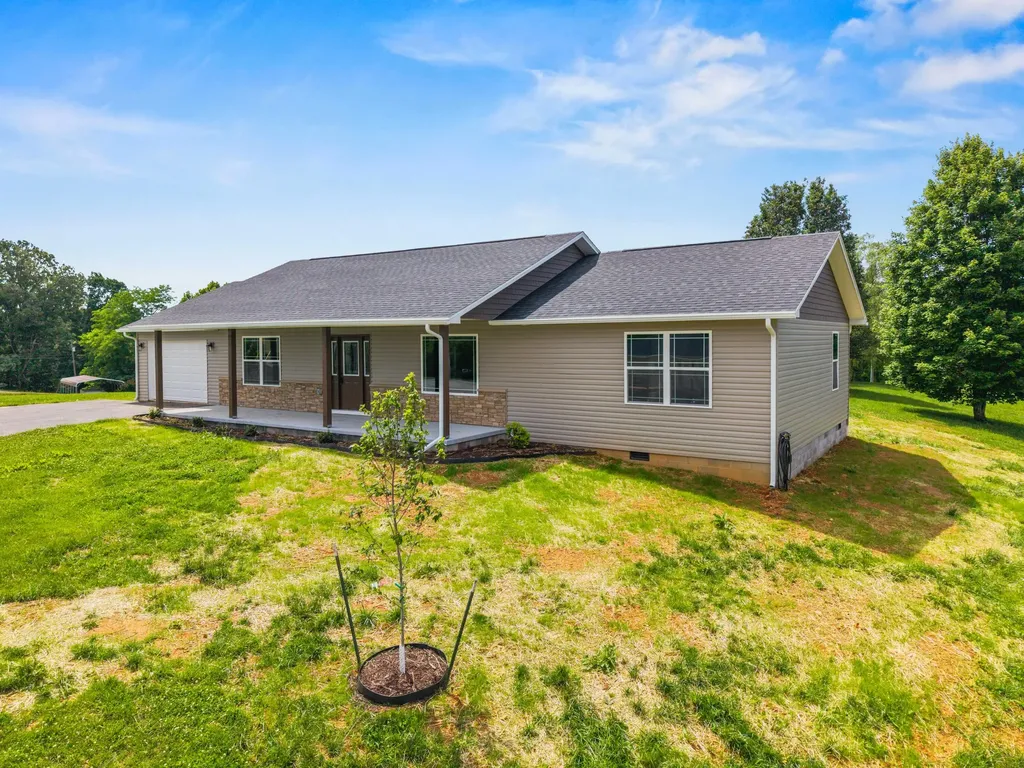 140 Deluca Drive Science Hill KY 42553