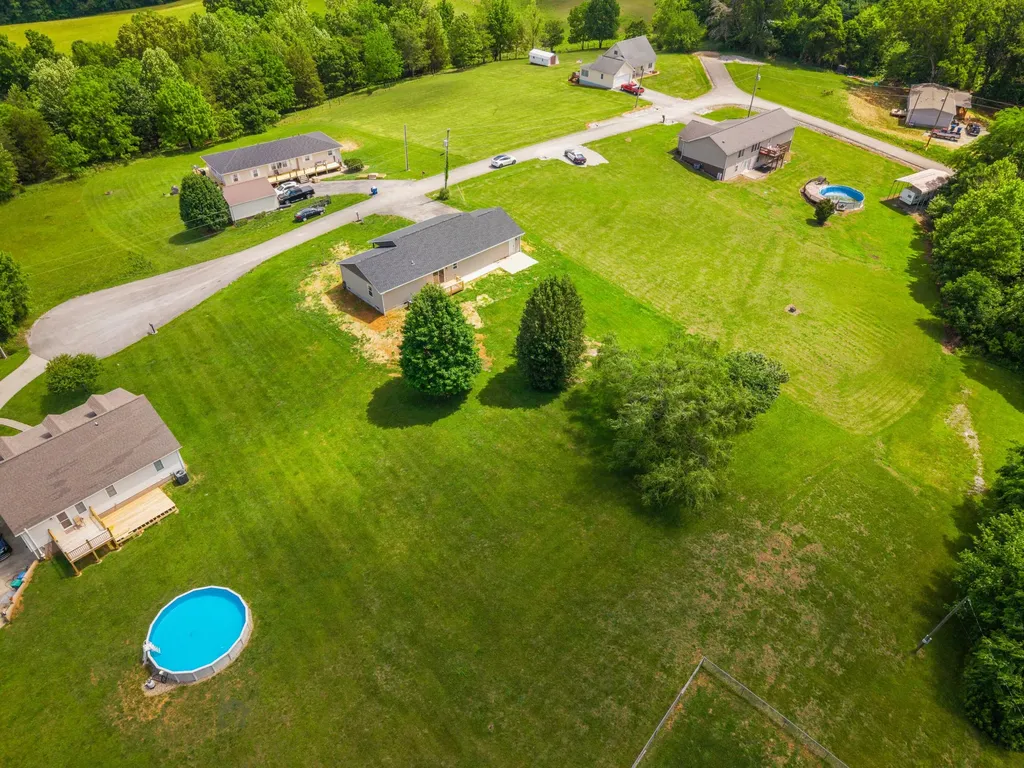 140 Deluca Drive Science Hill KY 42553
