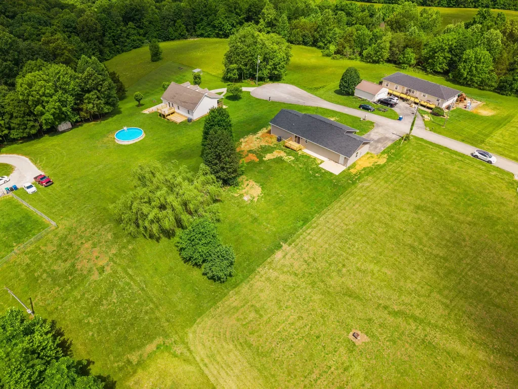 140 Deluca Drive Science Hill KY 42553