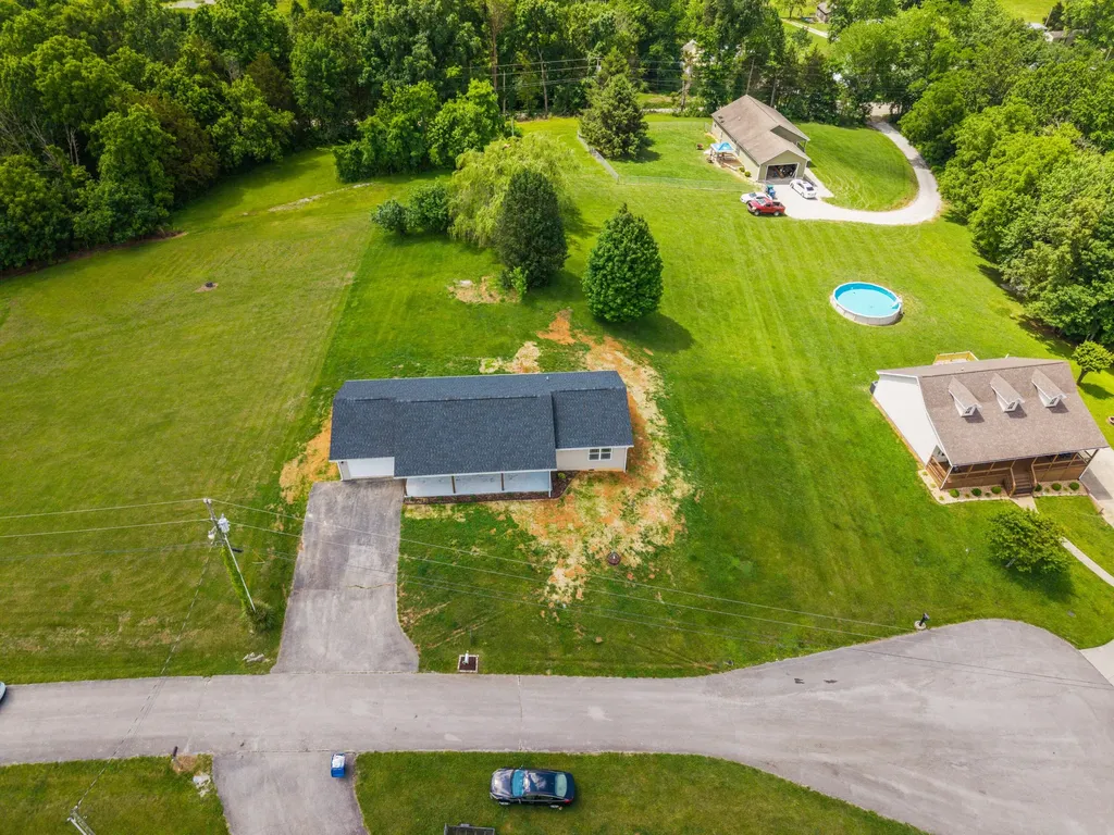 140 Deluca Drive Science Hill KY 42553
