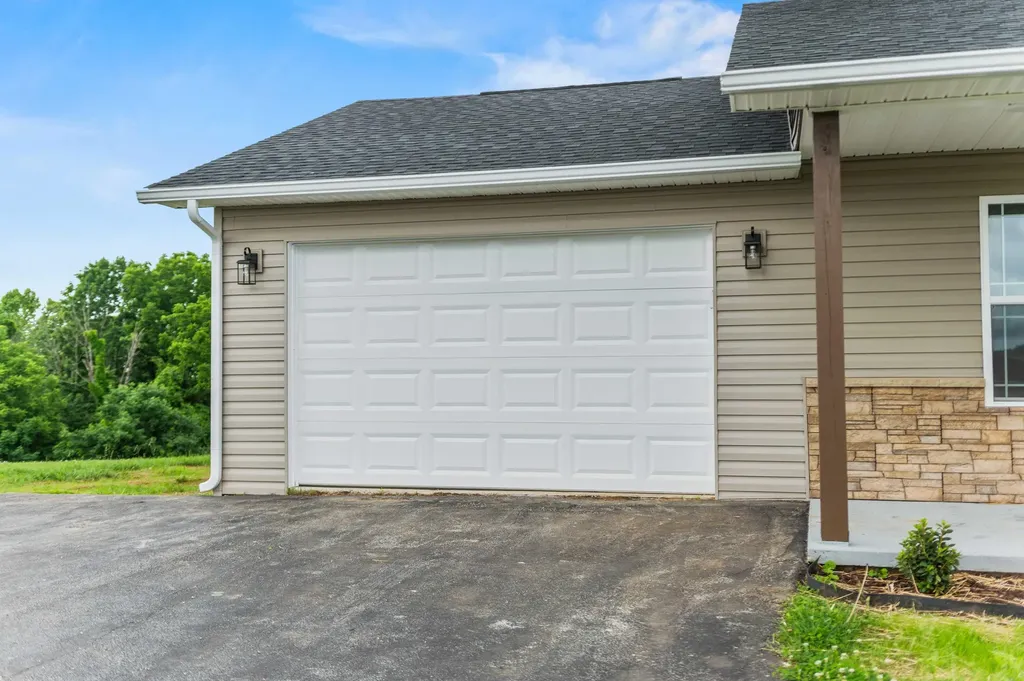 140 Deluca Drive Science Hill KY 42553