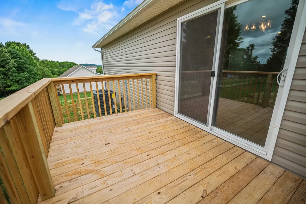 140 Deluca Drive Science Hill KY 42553