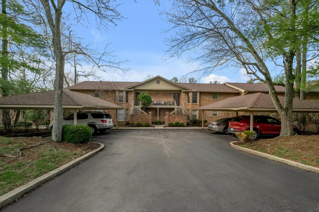 1167 Turkey Foot Road Lexington KY 40502