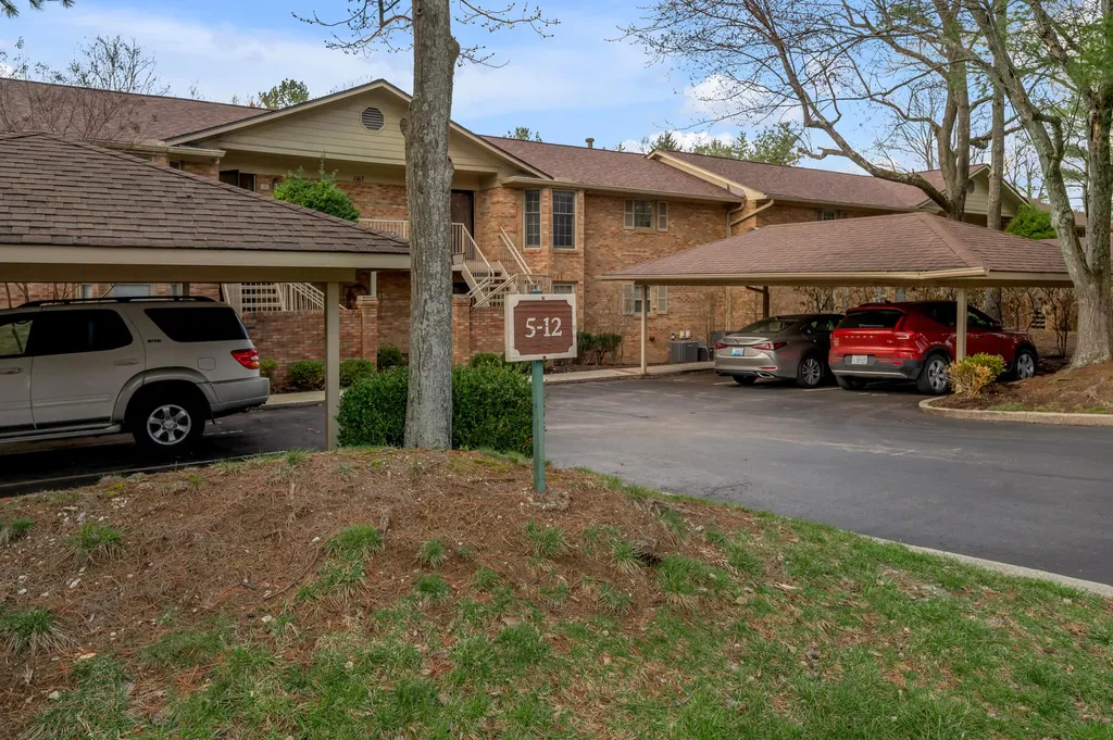 1167 Turkey Foot Road Lexington KY 40502