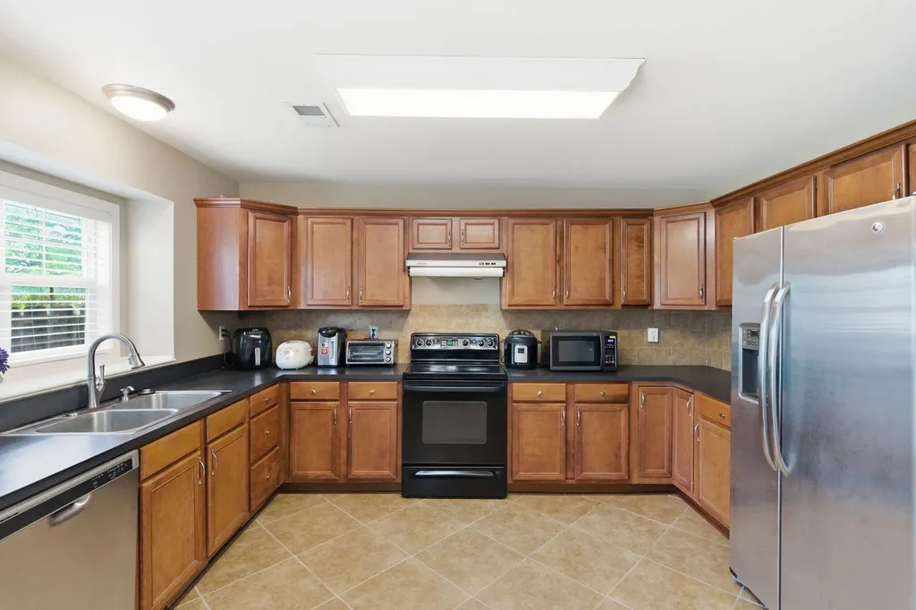 3717 Winthrop Drive Lexington KY 40514