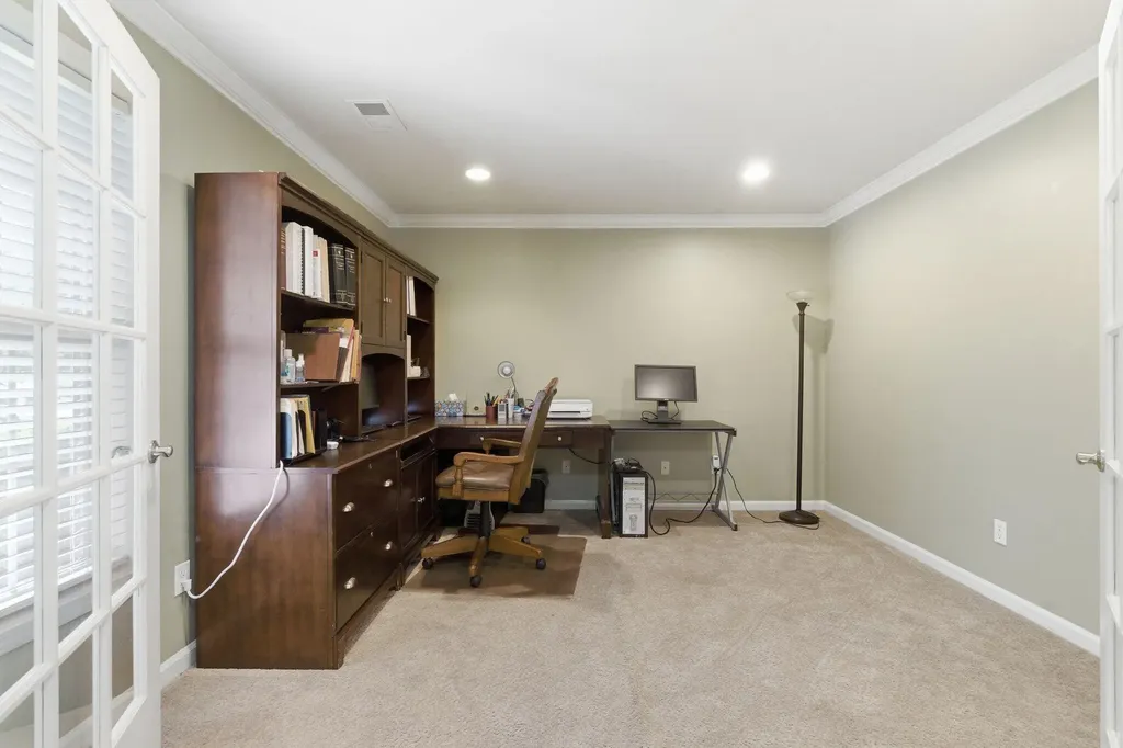 3717 Winthrop Drive Lexington KY 40514