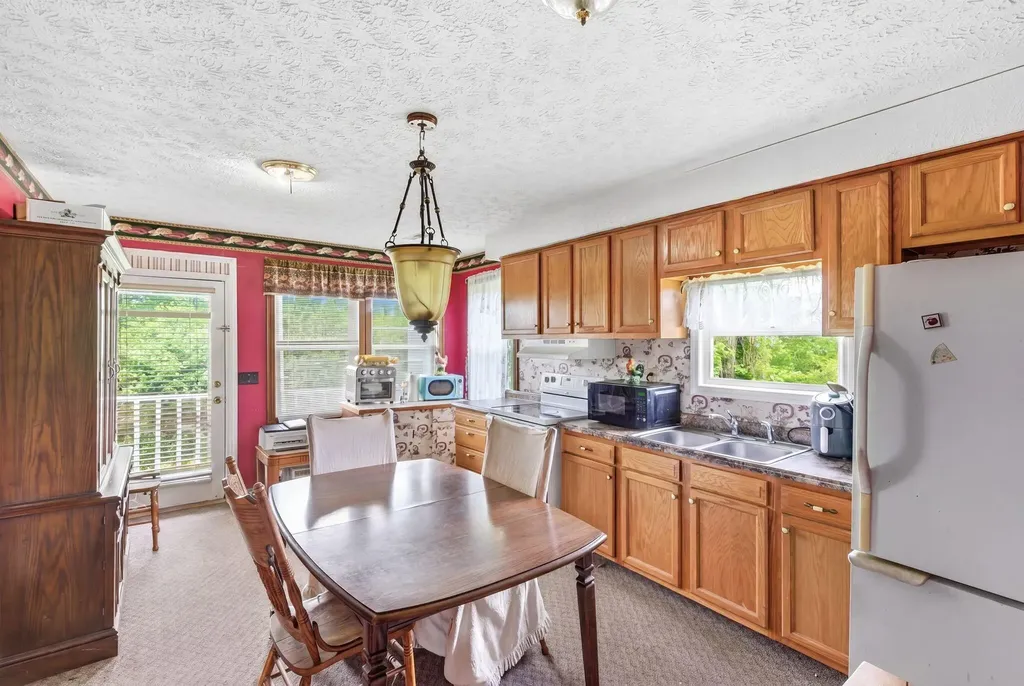 1225 Rooster Run Road Owingsville KY 40360