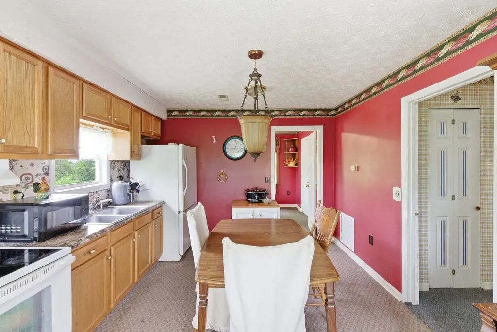 1225 Rooster Run Road Owingsville KY 40360