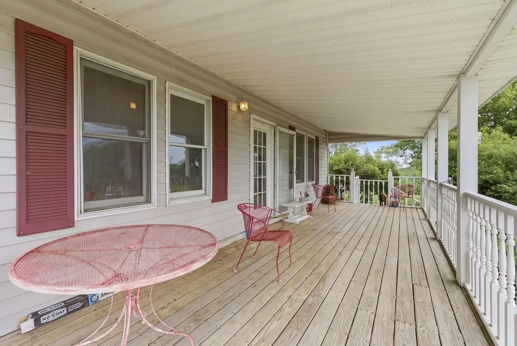1225 Rooster Run Road Owingsville KY 40360