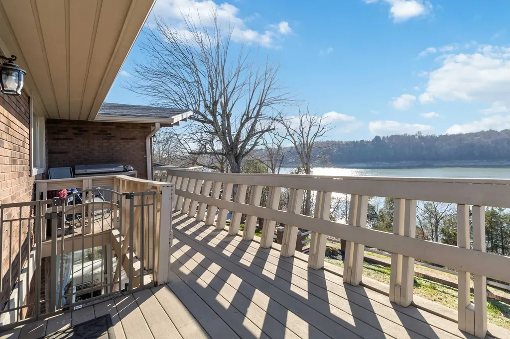 275 Lakeview Drive Somerset KY 42503