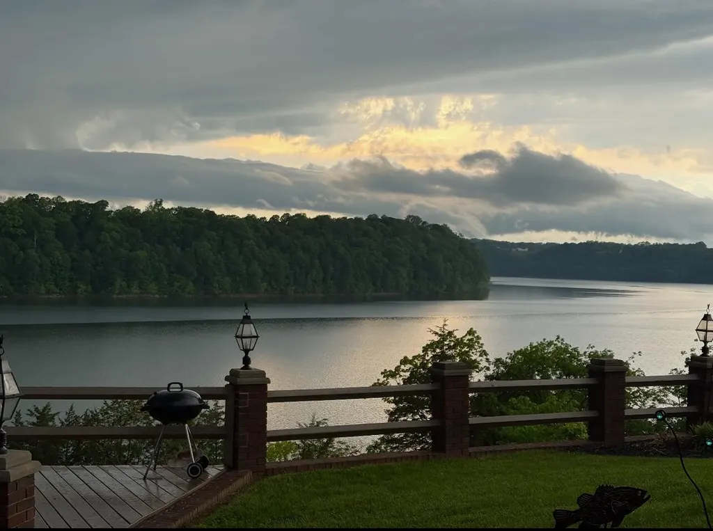 275 Lakeview Drive Somerset KY 42503