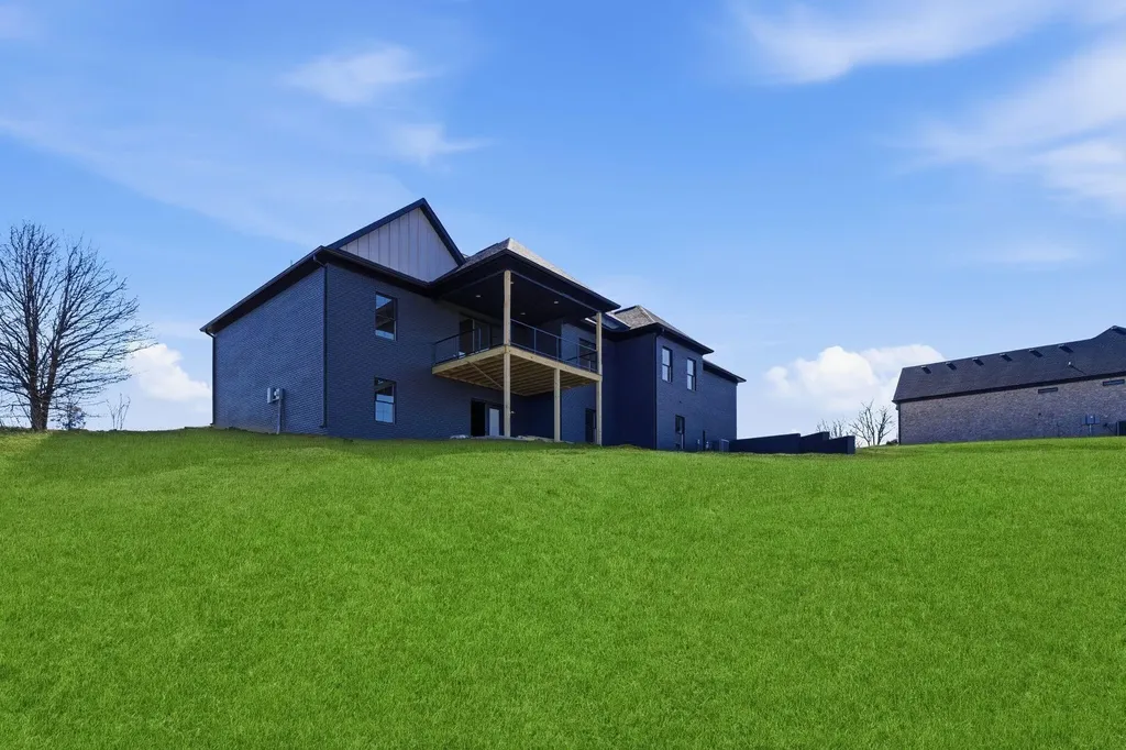4107 Equestrian Way Richmond KY 40475