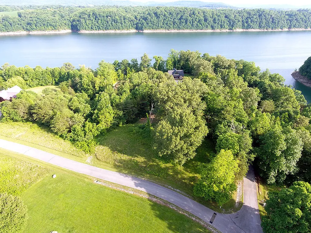 Lot 17 Beechwood Farms Drive Nancy KY 42544