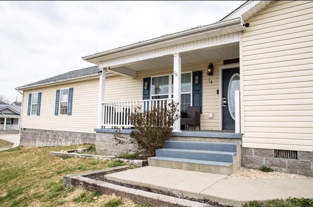 16 Grafton Court Morehead KY 40351