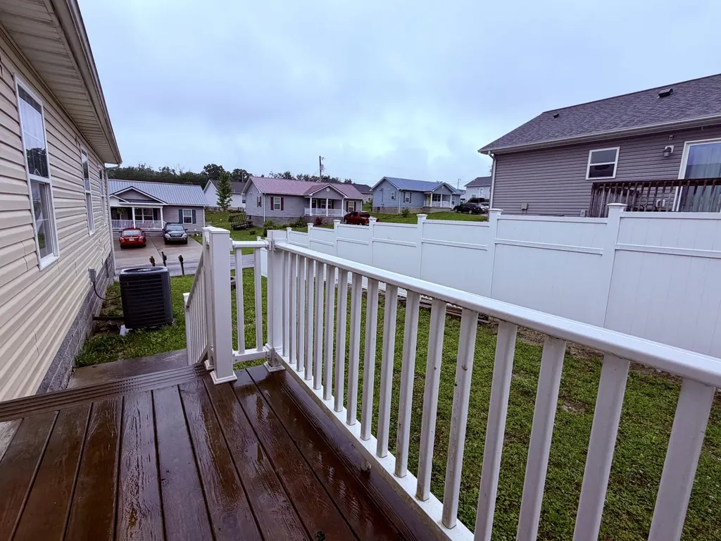 16 Grafton Court Morehead KY 40351