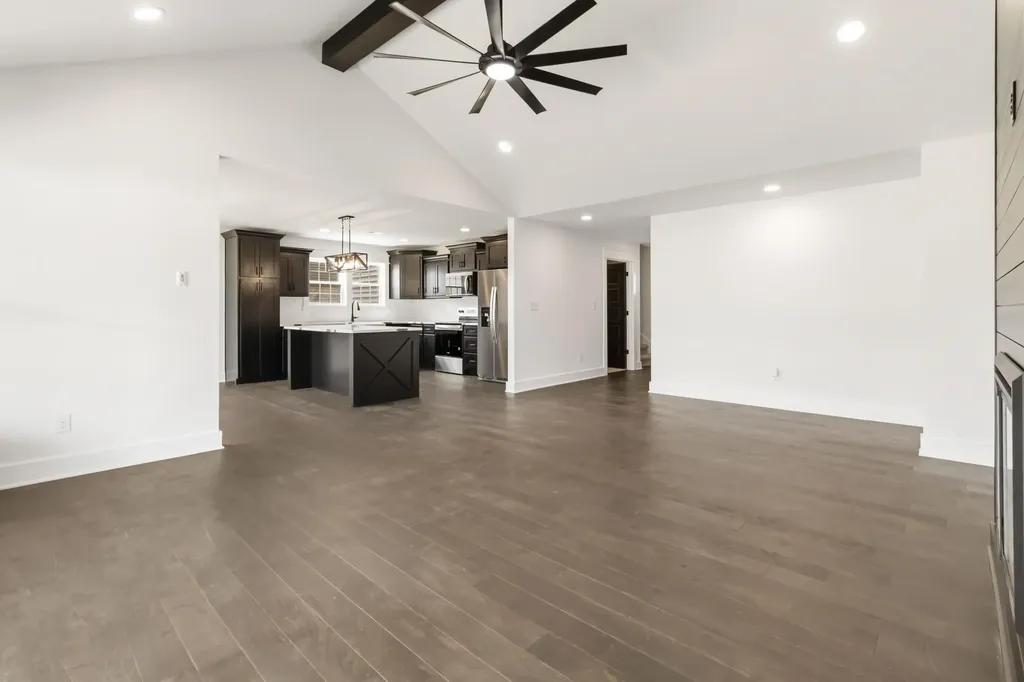 131 Knob View Trace Junction City KY 40440