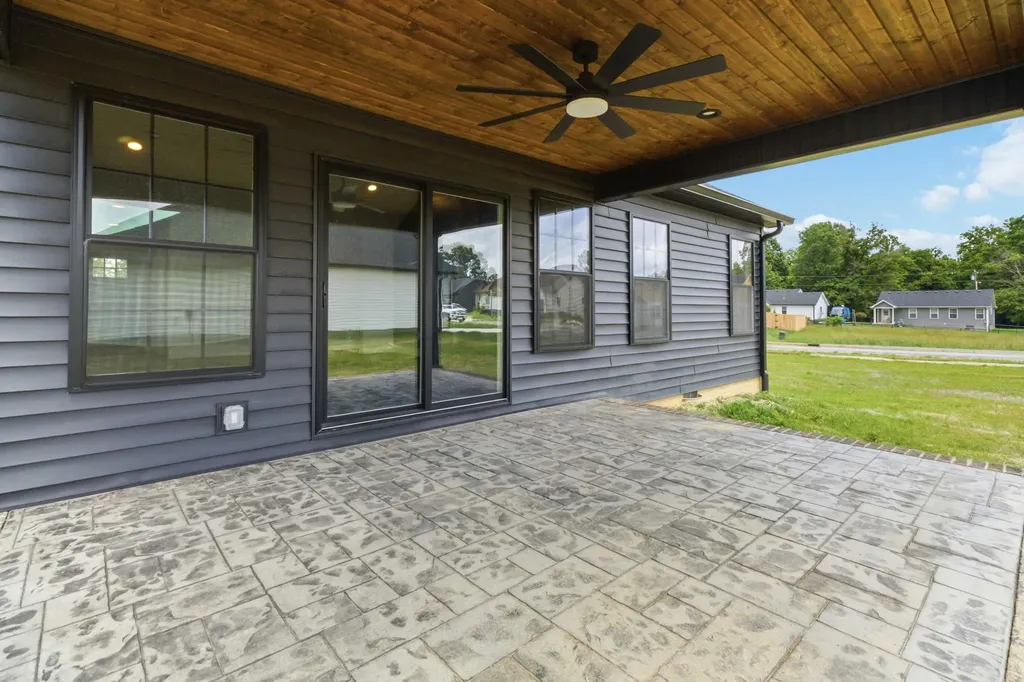 131 Knob View Trace Junction City KY 40440