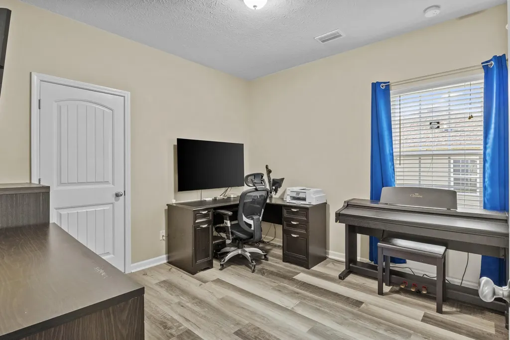 135 Paul Revere Drive Georgetown KY 40324