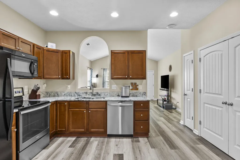 135 Paul Revere Drive Georgetown KY 40324
