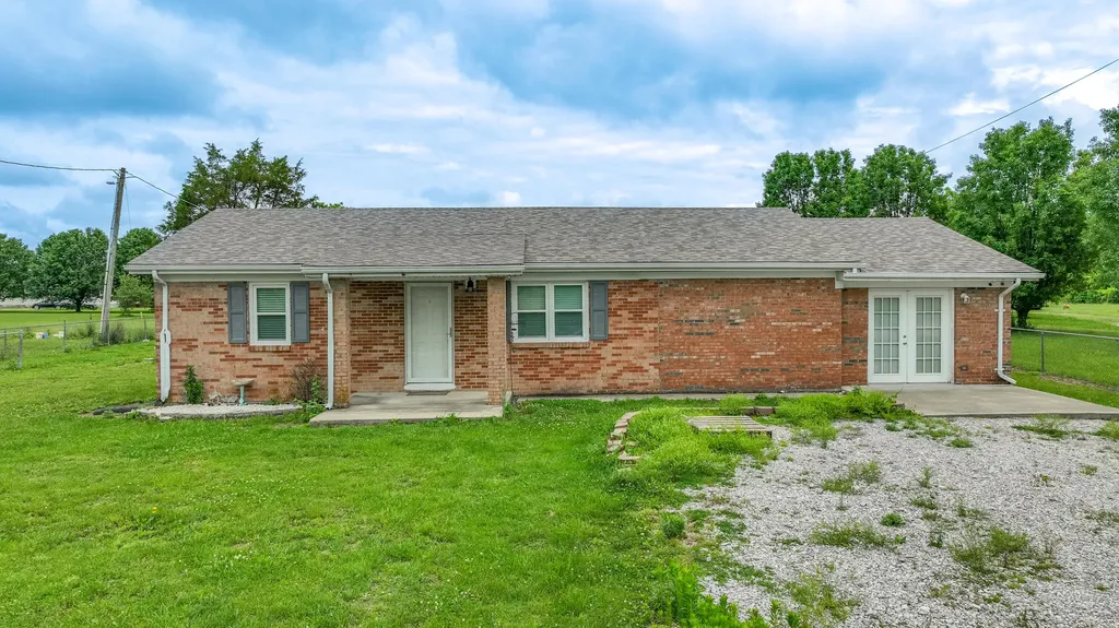 97 Cedar Cliff Road Waco KY 40385