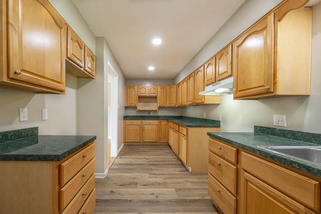 3970 Lexington Road Paris KY 40361