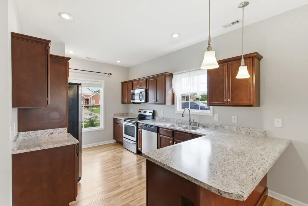 364 Oxford Circle Richmond KY 40475