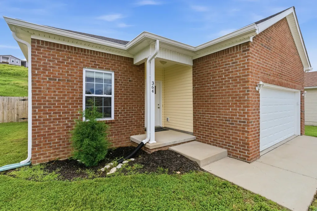 364 Oxford Circle Richmond KY 40475