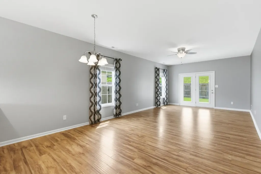 364 Oxford Circle Richmond KY 40475