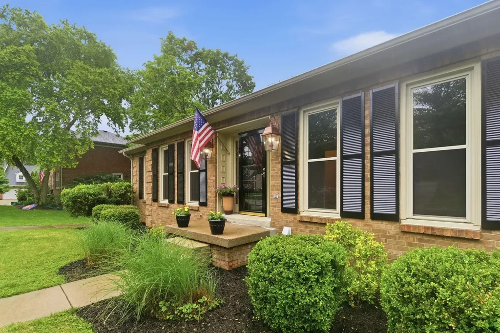 4313 Gum Tree Lane Lexington KY 40513