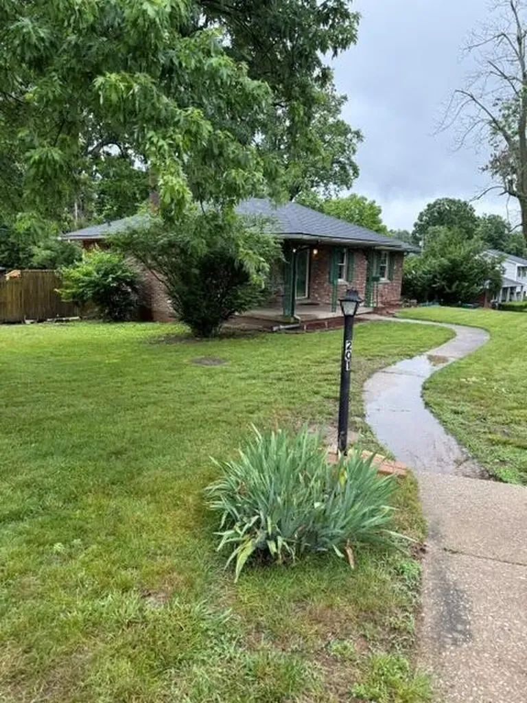 201 Wilson Downing Road Lexington KY 40517