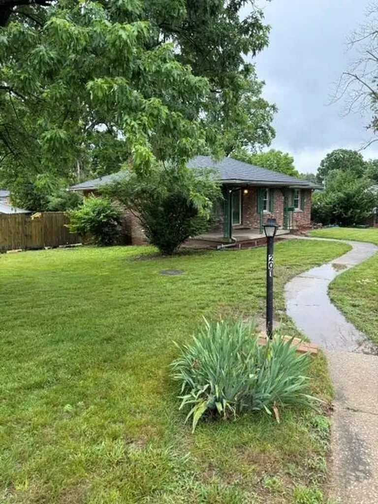 201 Wilson Downing Road Lexington KY 40517