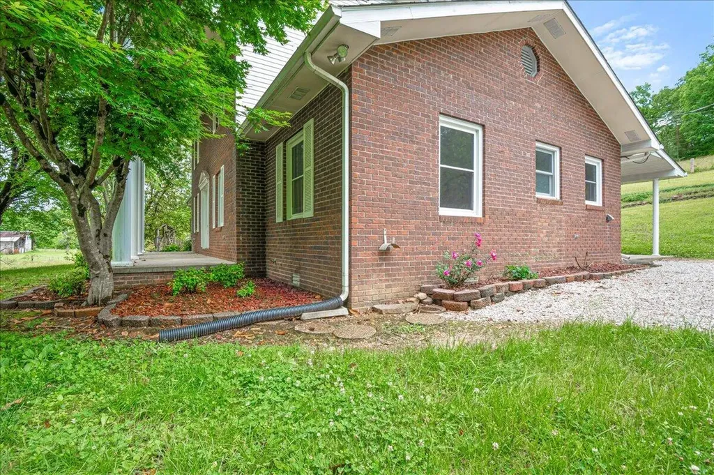 100 Lowell Brown Road Rockholds KY 40759