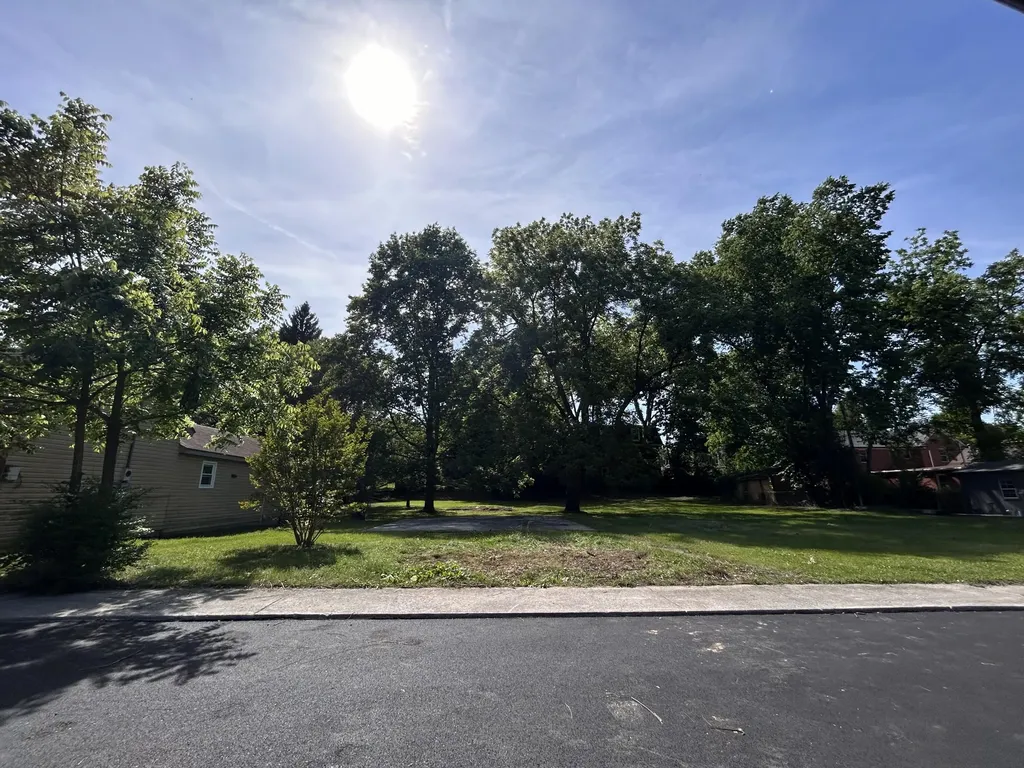 102-106 Admirals Landing Frankfort KY 40601