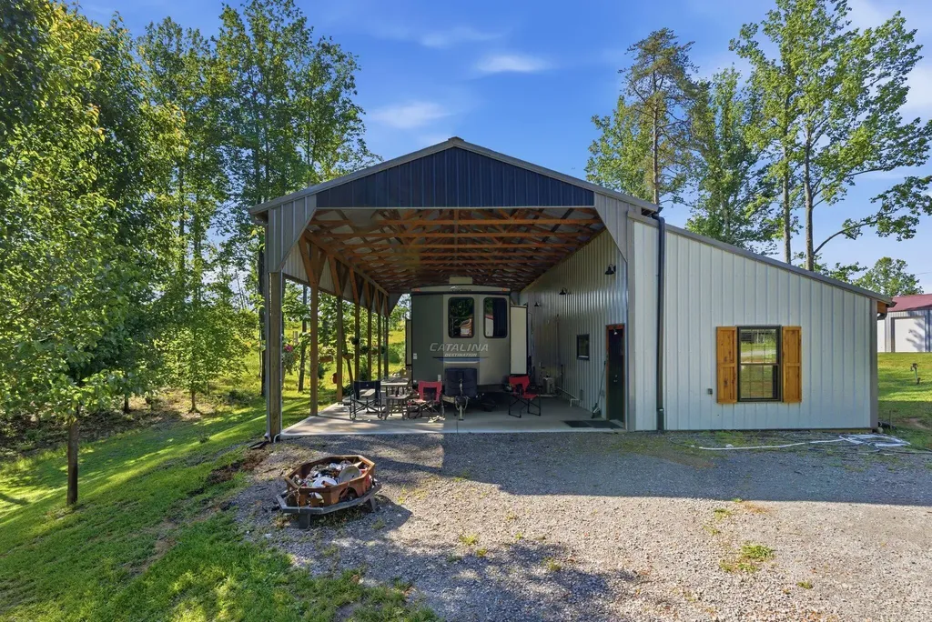61 Coleman Cemetery Road Nancy KY 42544