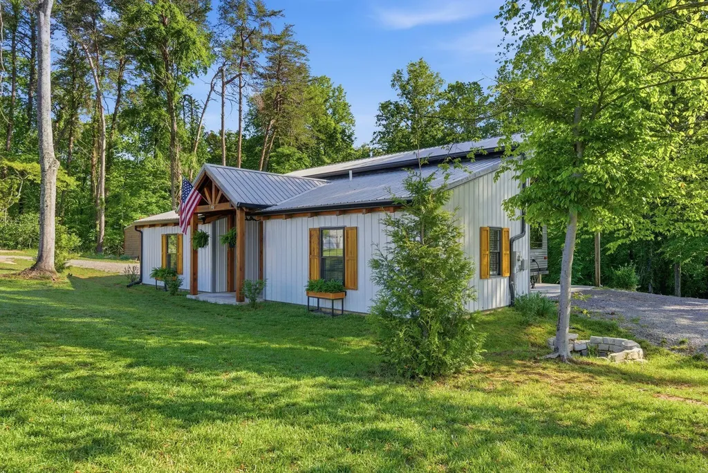 61 Coleman Cemetery Road Nancy KY 42544