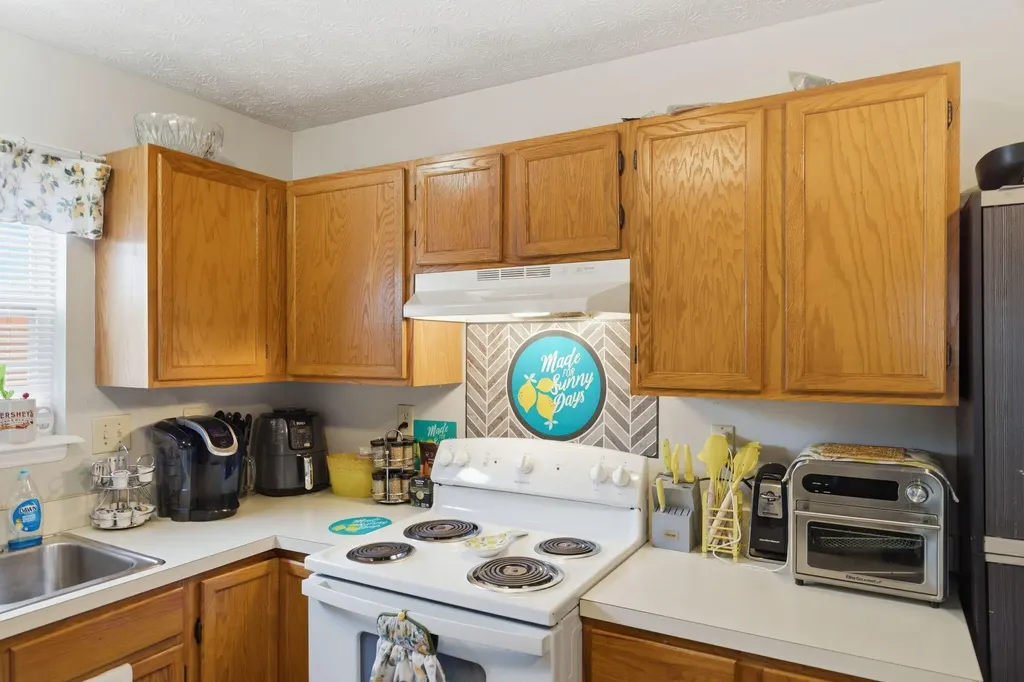 320 Santa Anita Court Lexington KY 40516